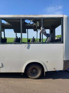 ウクライナと国境接する露ベルゴロド州でバスに無人機攻撃　6人死亡　