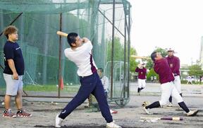 夏の高校野球に「低反発バット」初導入、木製バットでミート練習も…「ポテンヒット」増え守備も影響の画像