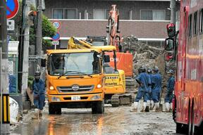 松山の土砂崩れ、3人発見され死亡確認　松山城近くの住宅街の画像