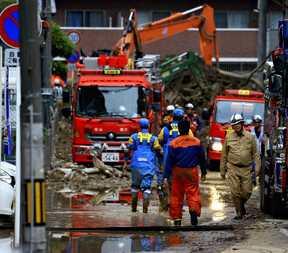 松山城の土砂崩れ、木造住宅から３人発見…８０代女性を救助も死亡確認の画像