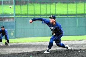 健大高崎から新監督迎えた磐田東、群青のユニホームで初戦勝利ならずの画像