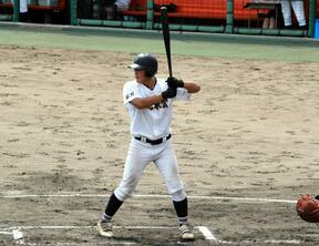 高校から始めた野球、強みにしようと両打ちに　七尾東雲の細川選手の画像