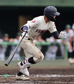 浦和学院・三井が決勝生還！元西武父・浩二氏が応援する前で「粘り勝つ野球ができた」の画像
