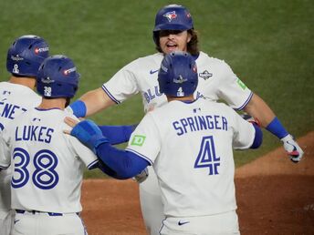 【MLB】 前夜は同僚宅のソファで寝泊まり 居候のバージャーがWS史上初の代打満塁弾 「足の感覚さえなかった」25歳が大仕事
